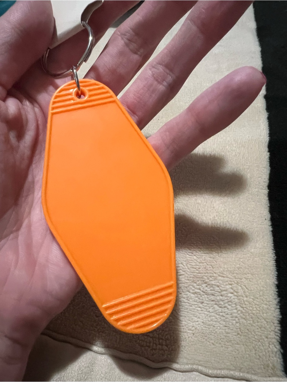 Hello Kitty Keychain 🎀 - Picture 4 of 4